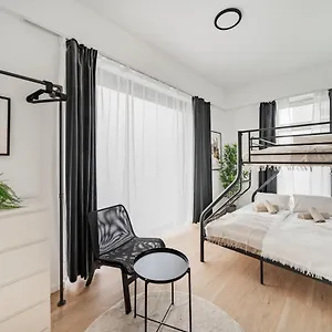 https://chic-central-city-rooms-by-home2.vienna-besthotels.com